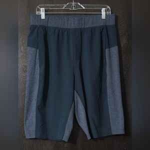 Lululemon Core Linerless Men's Activewear Shorts Size L Color blocked